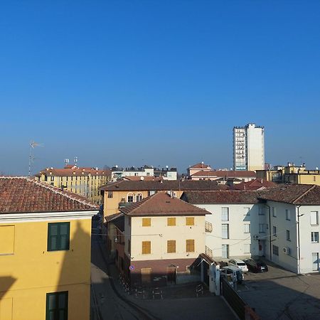 Novi Outlet Apartment Novi Ligure Exterior foto